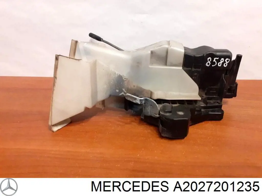Дверной замок передний правый Mercedes 2027201235 цена, от 11.29 USD