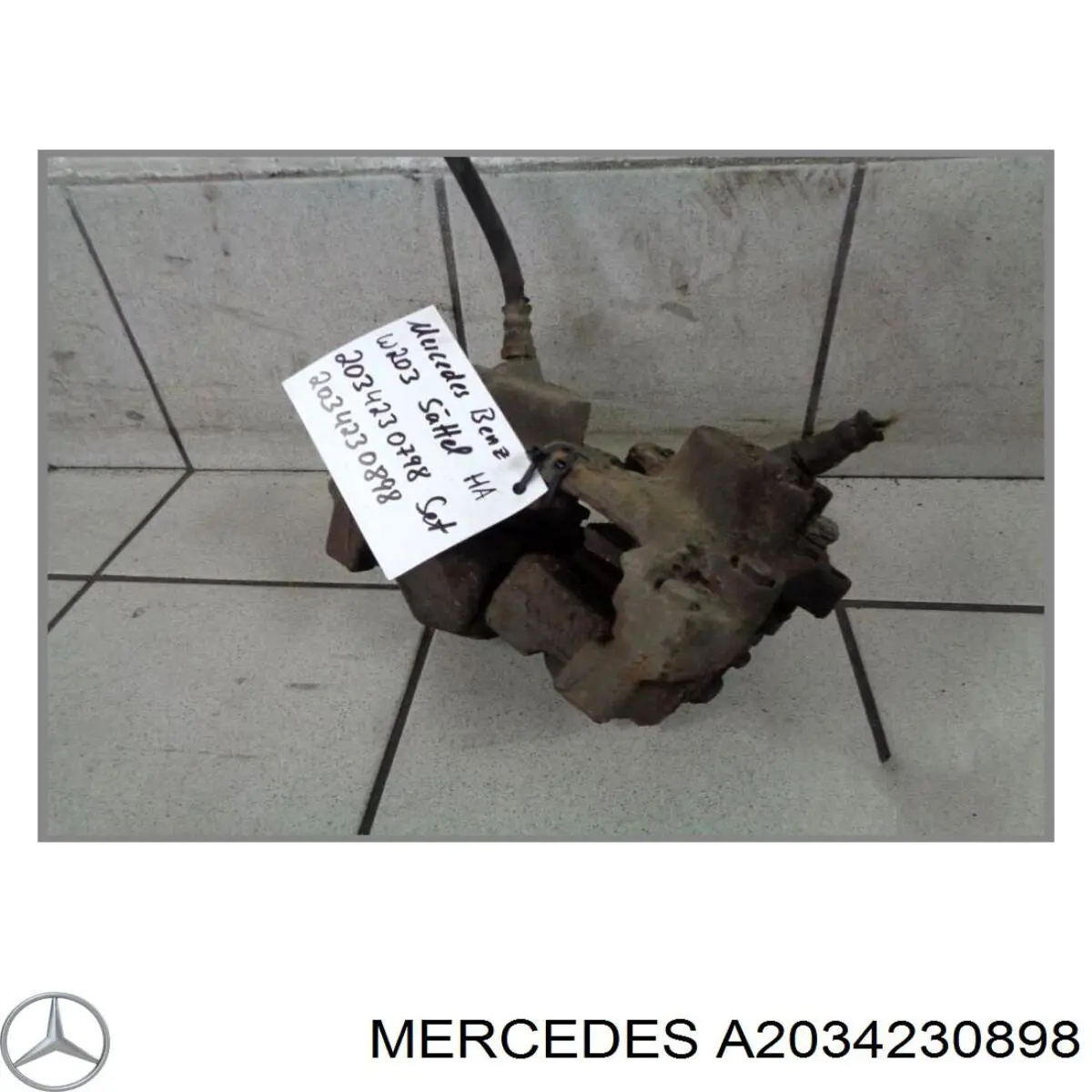 Задний правый суппорт Mercedes A2034230898