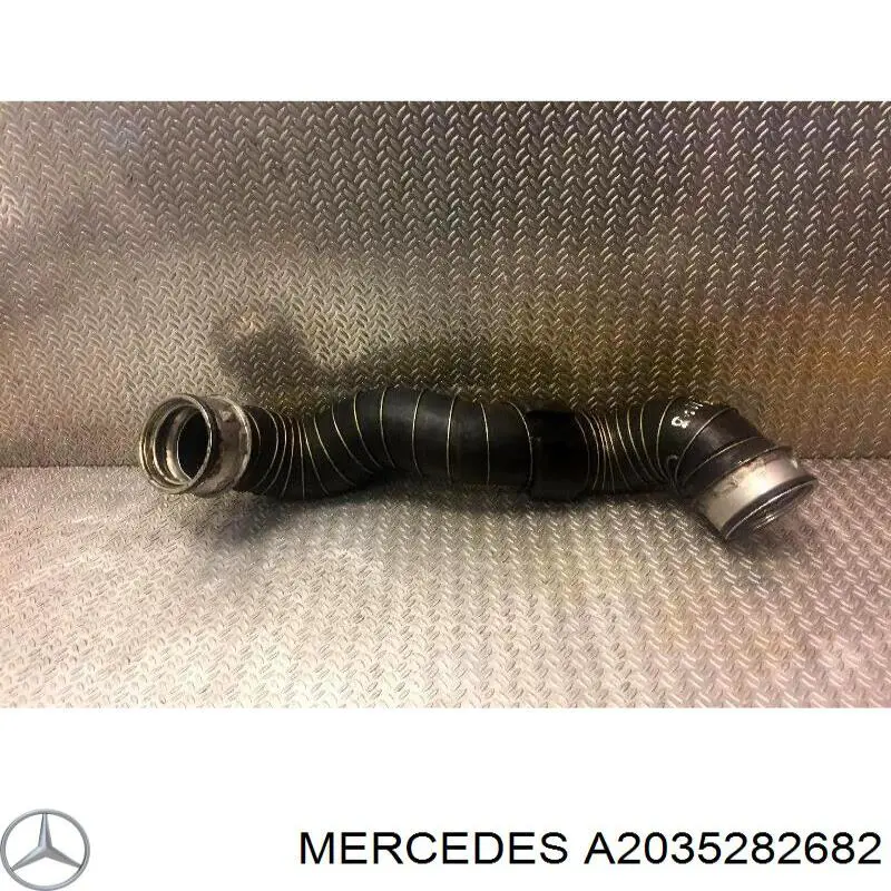 Шланг/патрубок интеркуллера Mercedes 2035280682 цена, от 30.96 USD