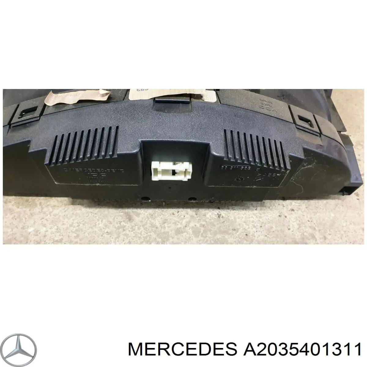 Панель приборов 2035403911 Mercedes