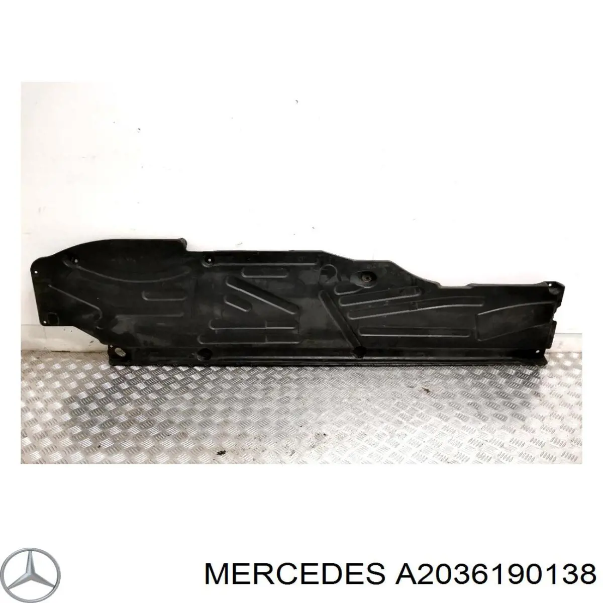 Защита днища, левая Mercedes A2036191138