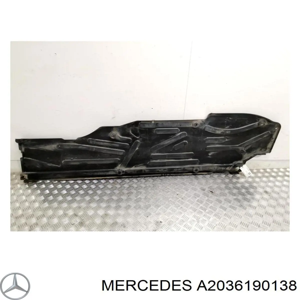 Купить A2036191138 Mercedes Защита днища левая