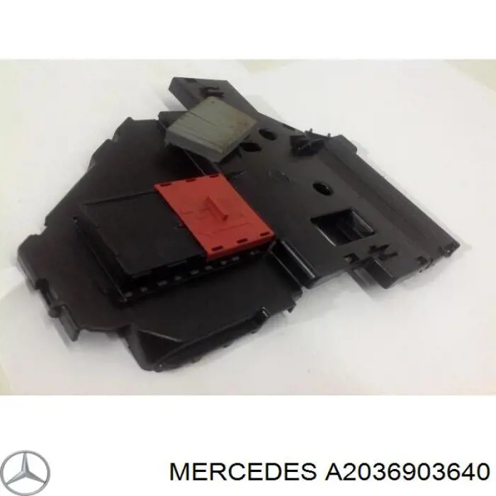 A2036903640 Mercedes Обшивка стойки кузова внутренняя средняя нижняя правая