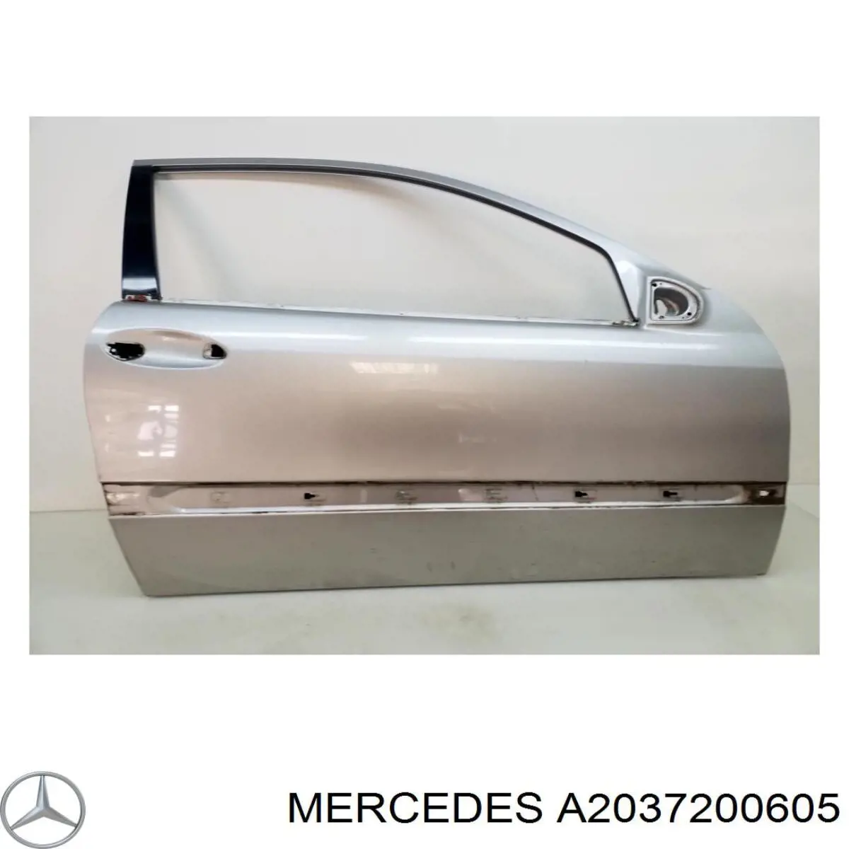 Porta dianteira direita para Mercedes C (CL203)