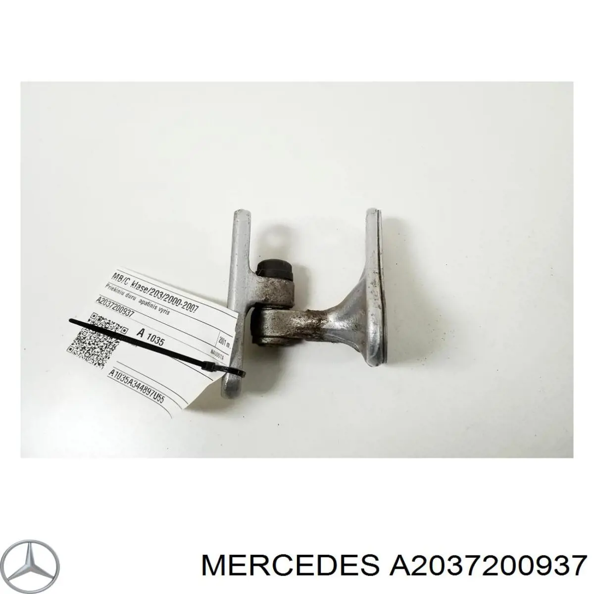 Gozno da porta dianteira esquerda para Mercedes C (S203)
