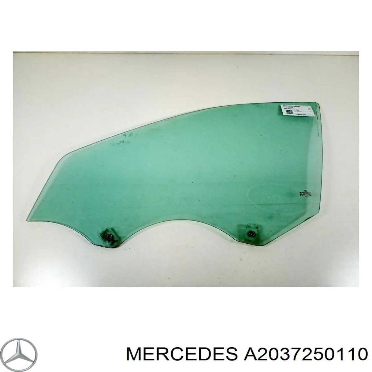 Стекло водительской двери на Mercedes C (S203)