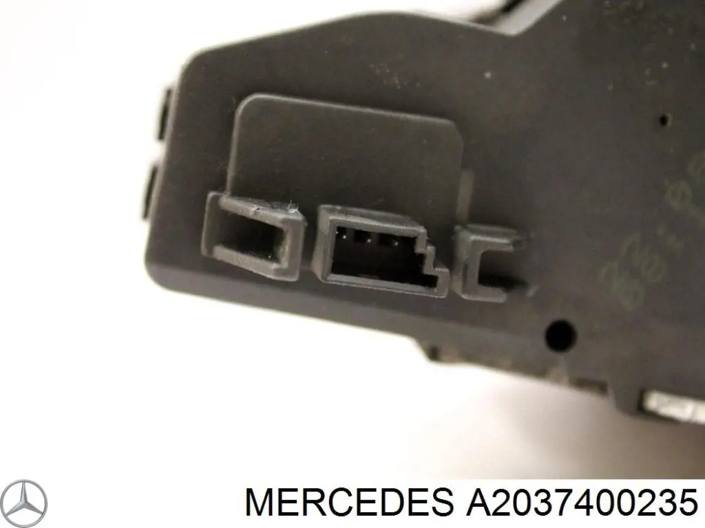  Замок багажника Mercedes C 