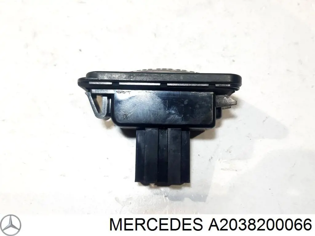 Купить A2038200066 Mercedes Фонарь подсветки номерного знака