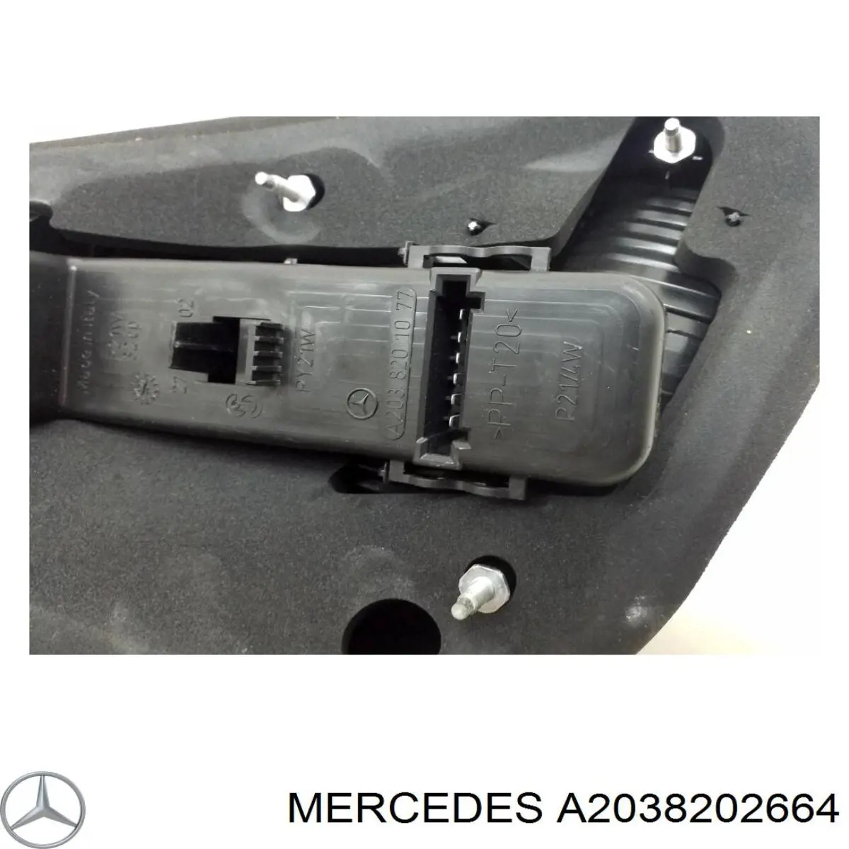 Правый стоп Mercedes 2038202664