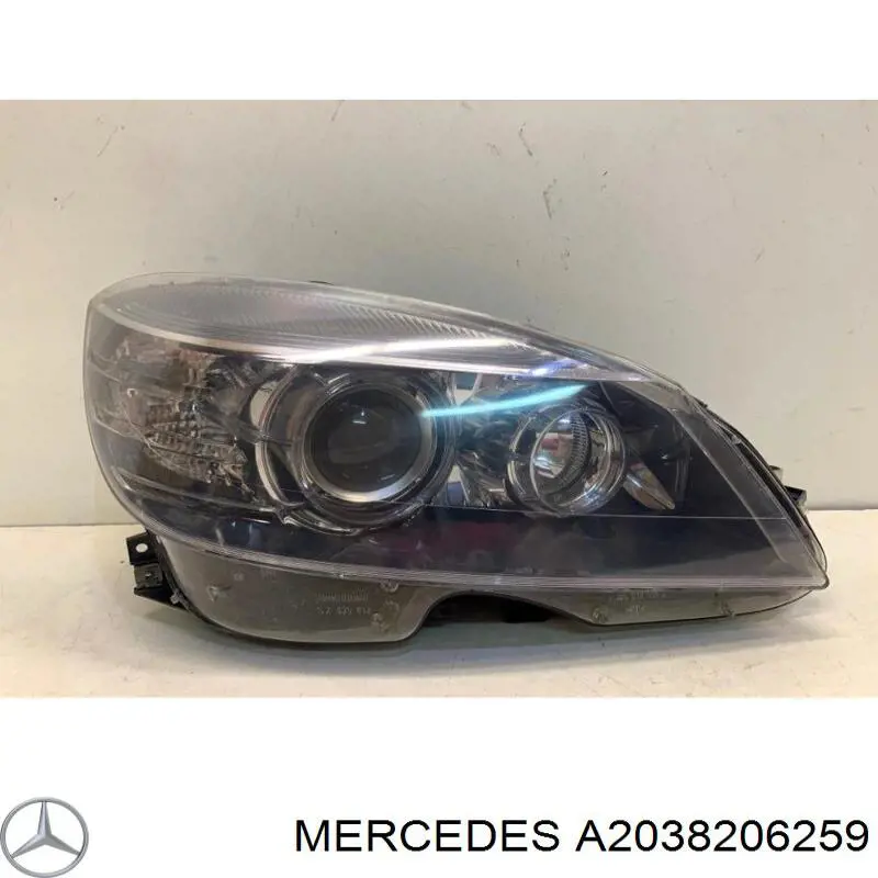 Фара правая A2038206259 Mercedes