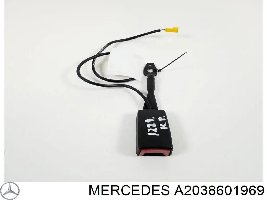 Рычаг фиксации ремня безопасности, правый Mercedes A2038601969 цена, от 6.04 USD