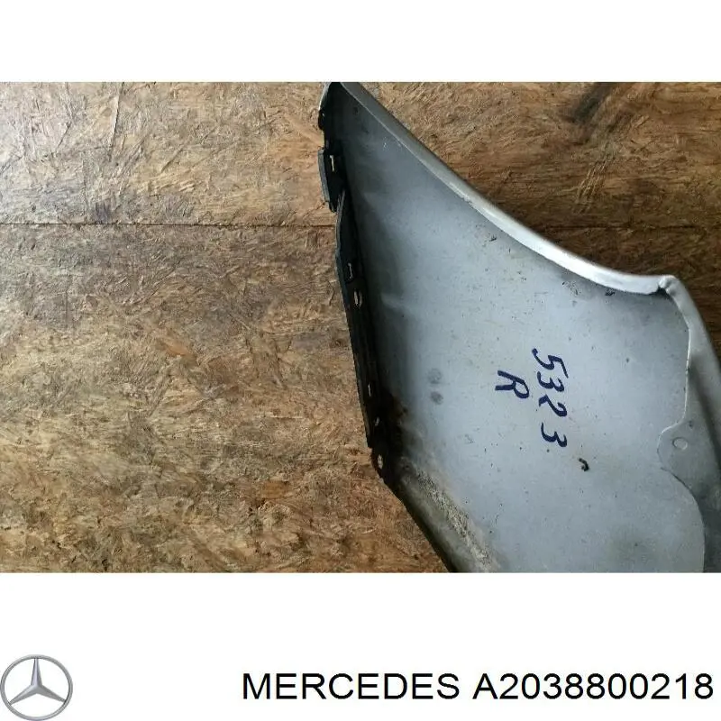 A2038800218 Mercedes Переднее правое крыло