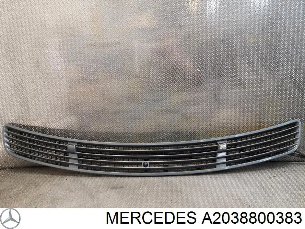 A2038800383 Mercedes Решетка радиатора