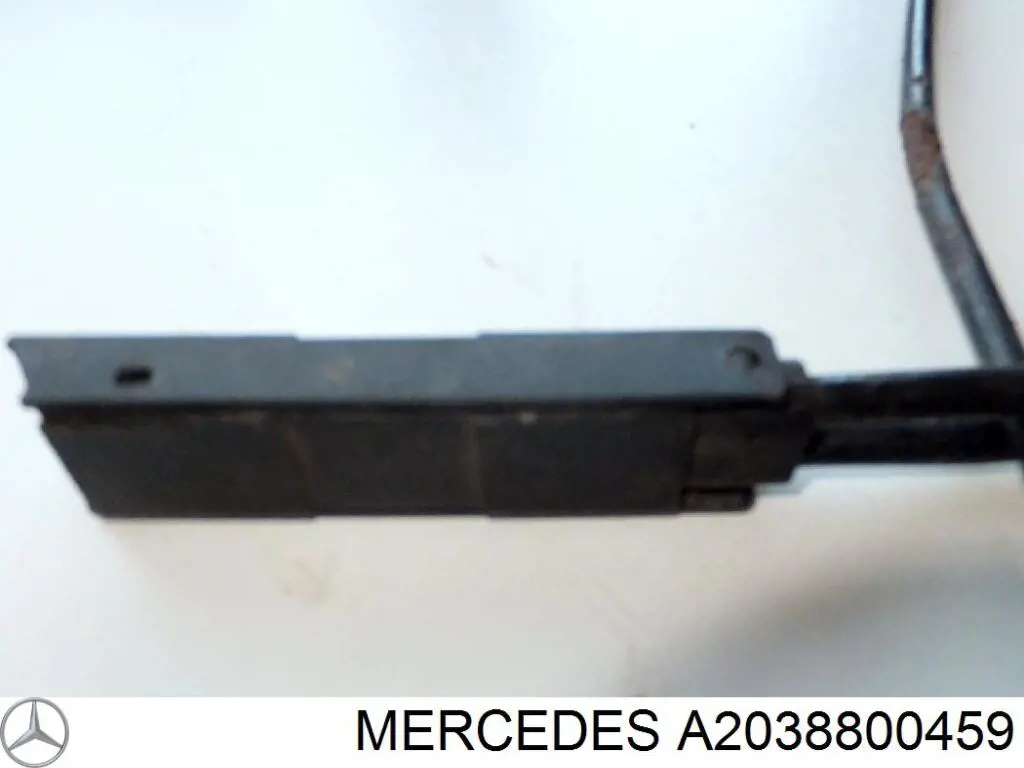 Трос открывания капота передний Mercedes A2038800459 цена, от 25.35 USD