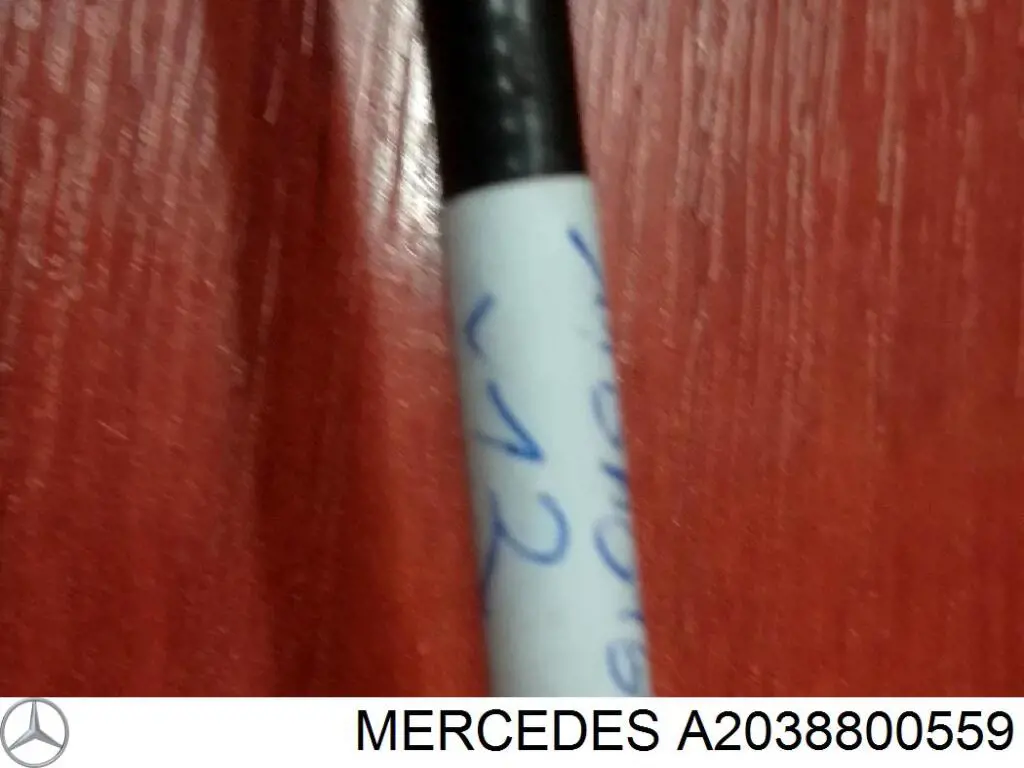 Трос открывания капота задний Mercedes A203880055964 цена, от 44.33 USD