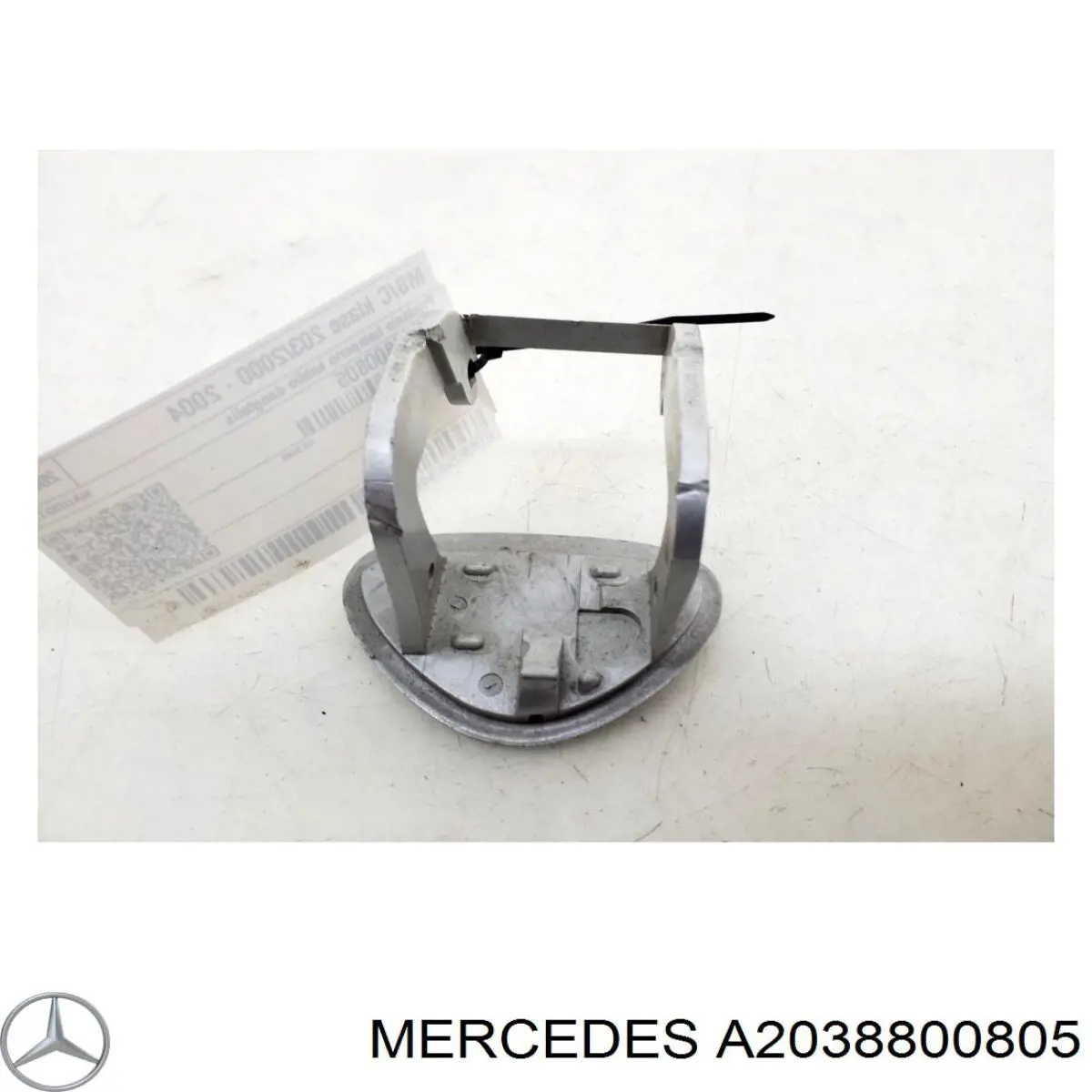 A2038800805 Mercedes Накладка форсунки омывателя фары передней