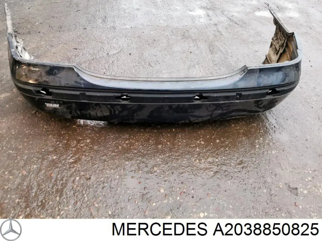 Задний бампер A2038850825 Mercedes