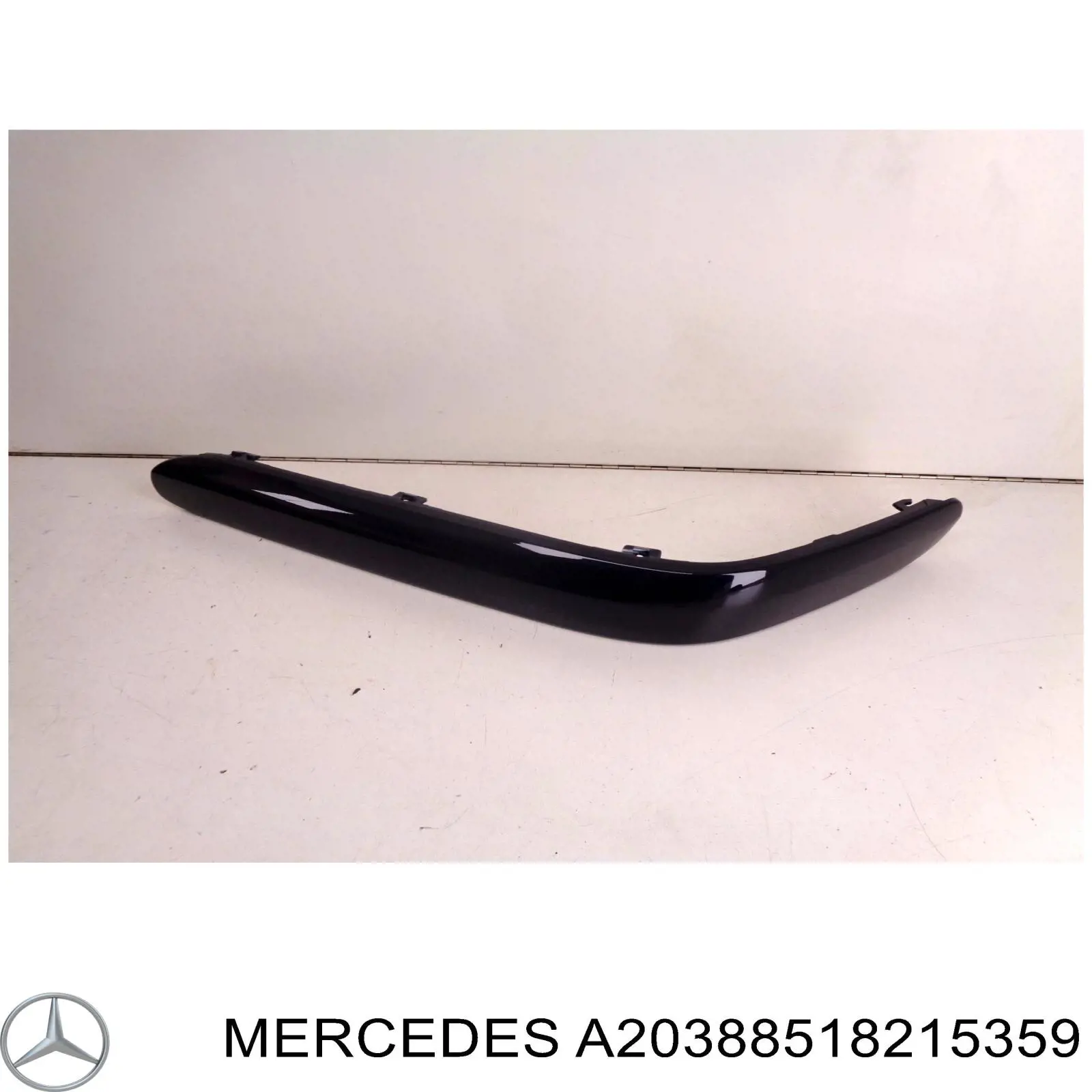 A20388518215359 Mercedes Молдинг переднего бампера, правый