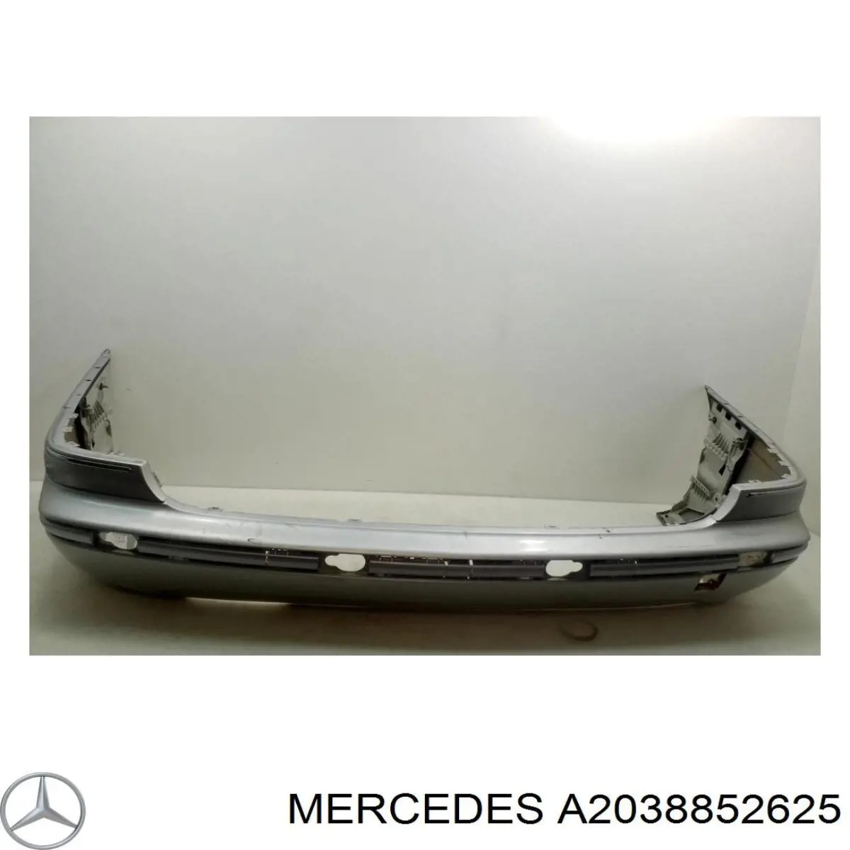 Задний бампер A2038852625 Mercedes