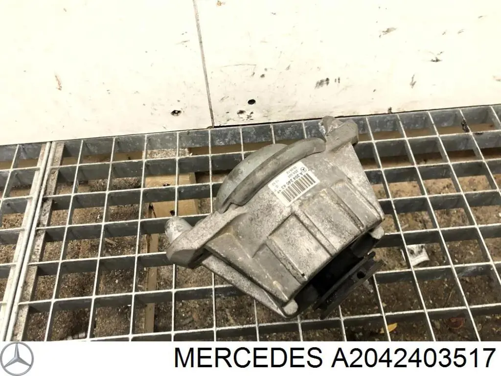 Купить A2042403517 Mercedes Подвеска двигателя (силового агрегата)
