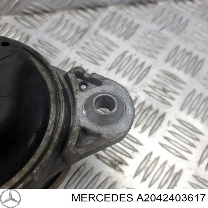 Купить A2042403617 Mercedes Левая подушка двигателя