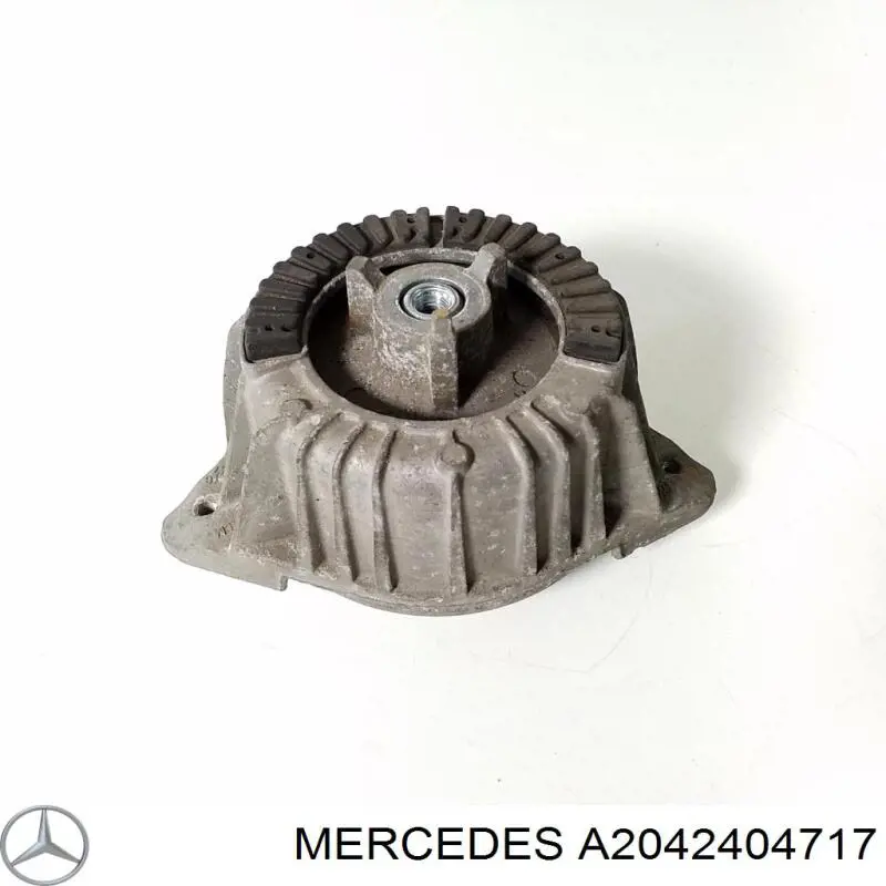 Правая подушка двигателя A2042404717 Mercedes