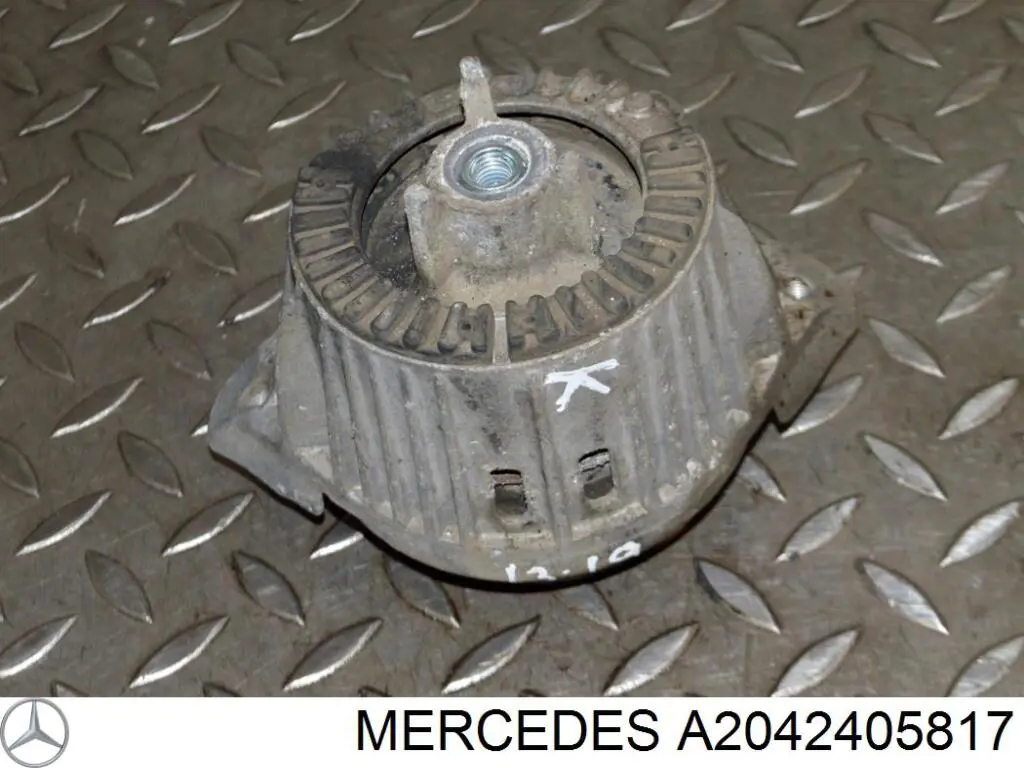 Левая подушка двигателя A2042405817 Mercedes