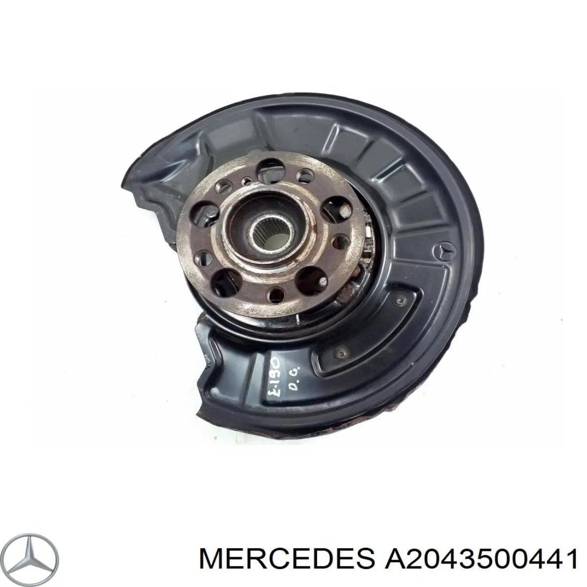 Цапфа задняя правая 2043500441 Mercedes