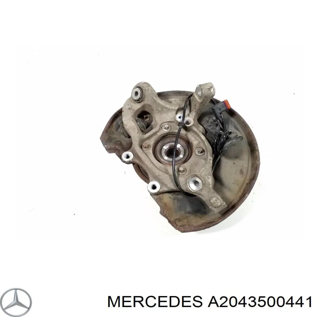 Кулак поворотный правый Mercedes 2043500441