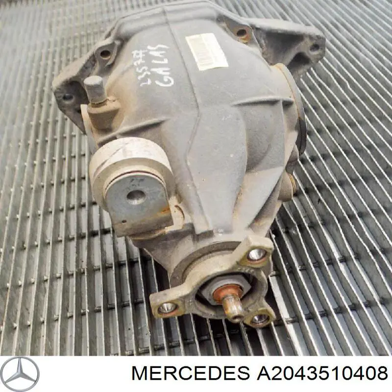 Крышка редуктора заднего 2043510408 Mercedes
