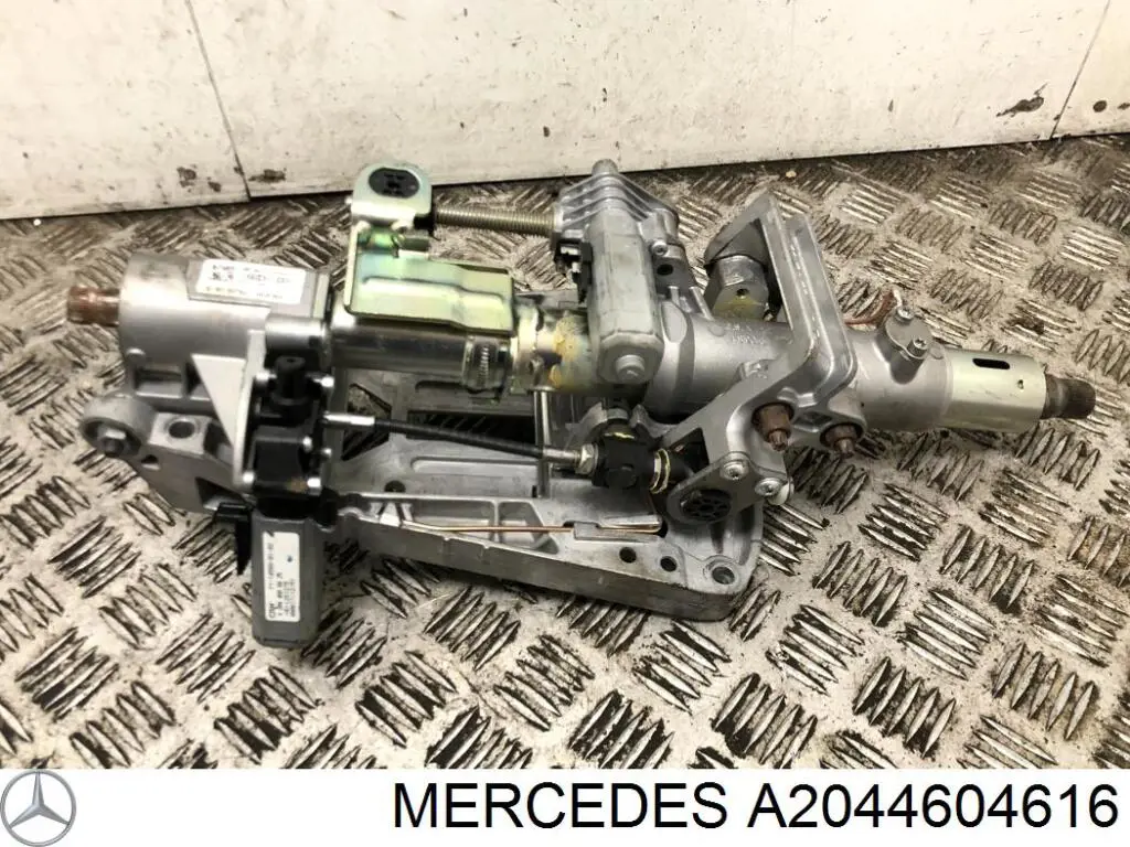 A2044602016 Mercedes Колонка рулевого управления