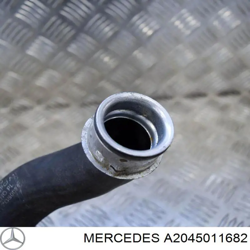 Купить A2045011682 Mercedes Шланг радиатора охлаждения нижний