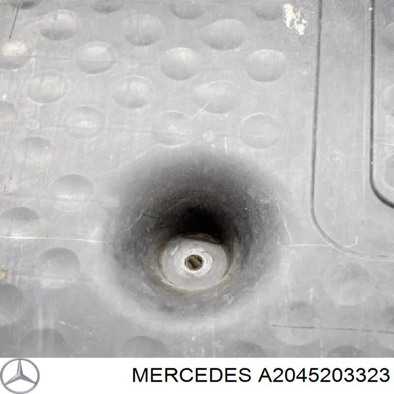 Защита двигателя задняя 2045202223 Mercedes