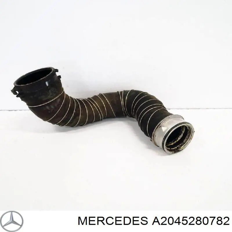 Левый шланг интеркуллера A2045280782 Mercedes