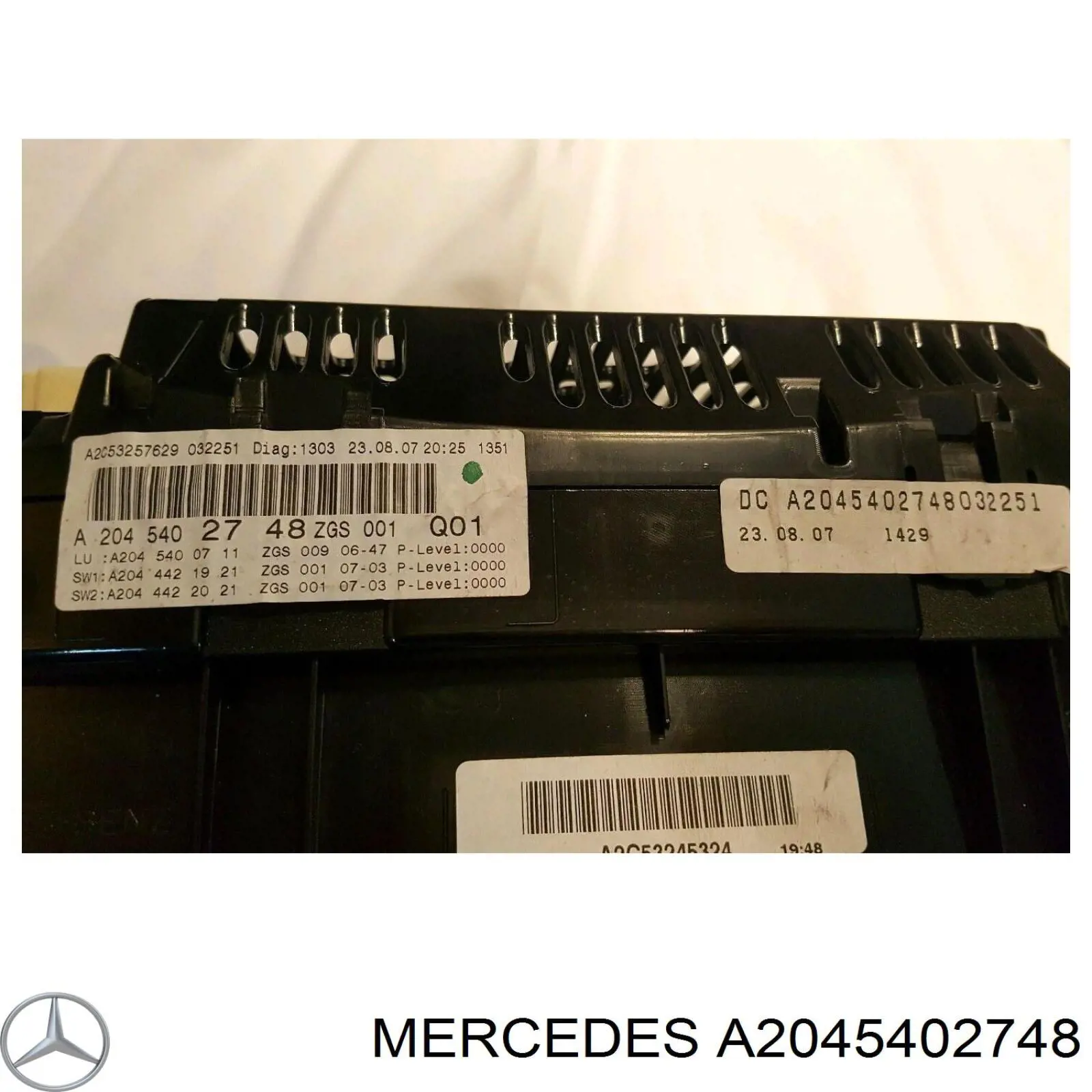 Приборная доска (щиток приборов) Mercedes A2045405348 цена, от 158.36 USD
