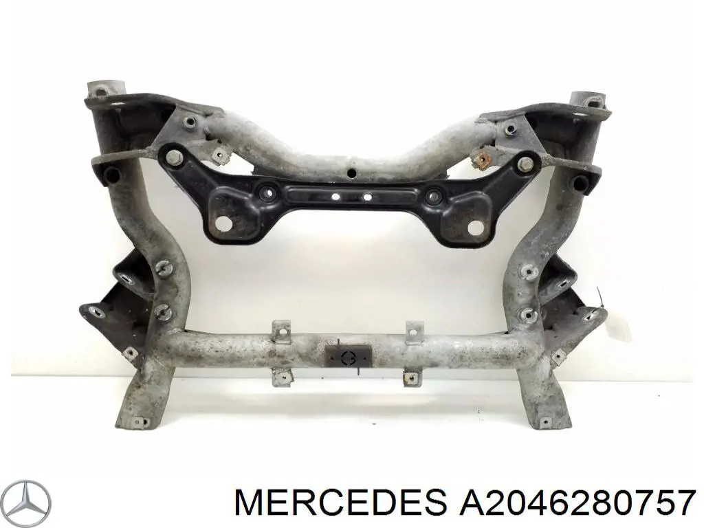 Подрамник передний A2046280757 Mercedes