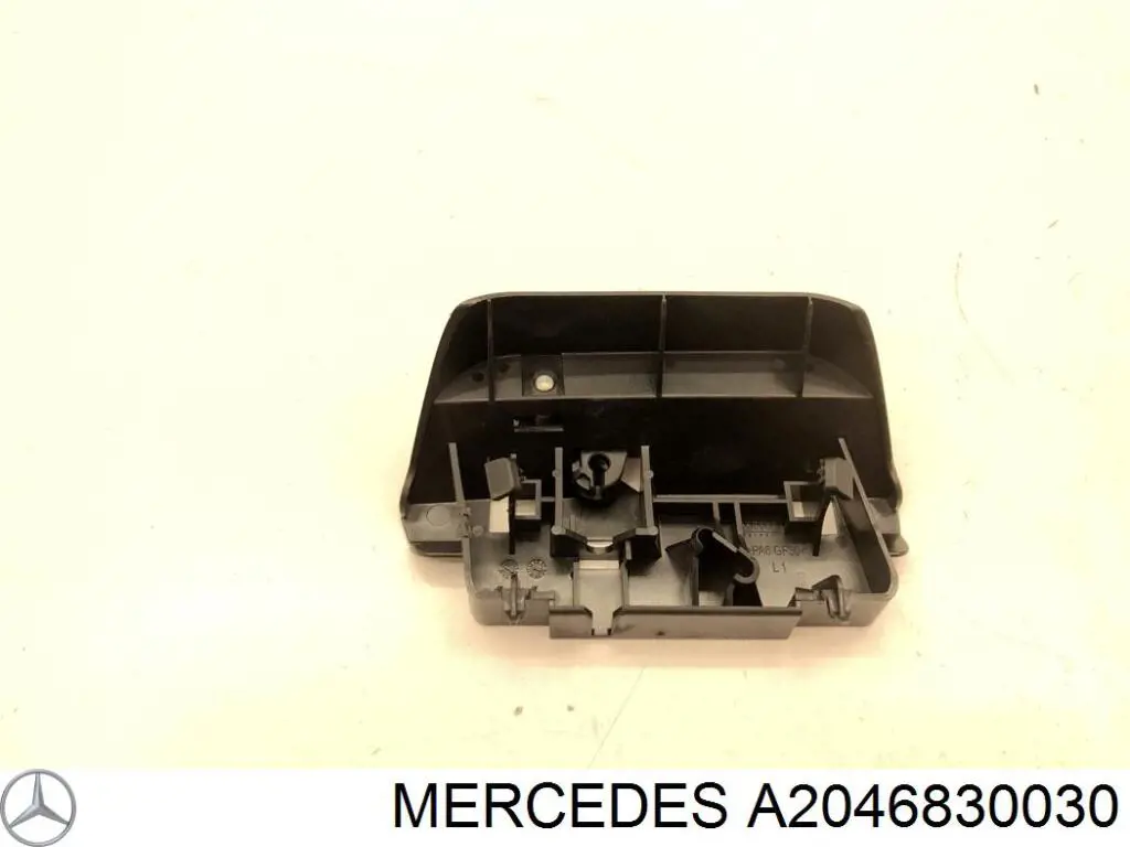 A20468300309051 Mercedes 