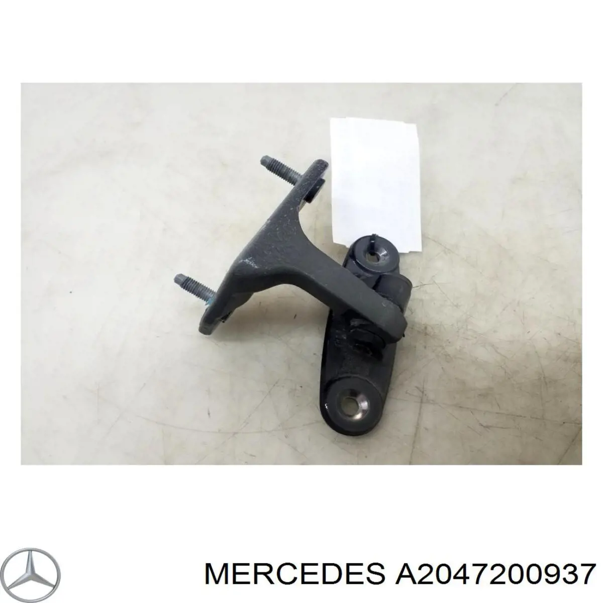 A2047200937 Mercedes Петля передней двери левая
