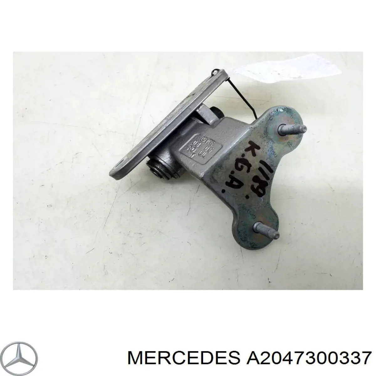 Купить 2047301237 Mercedes Завеса двери задней левой