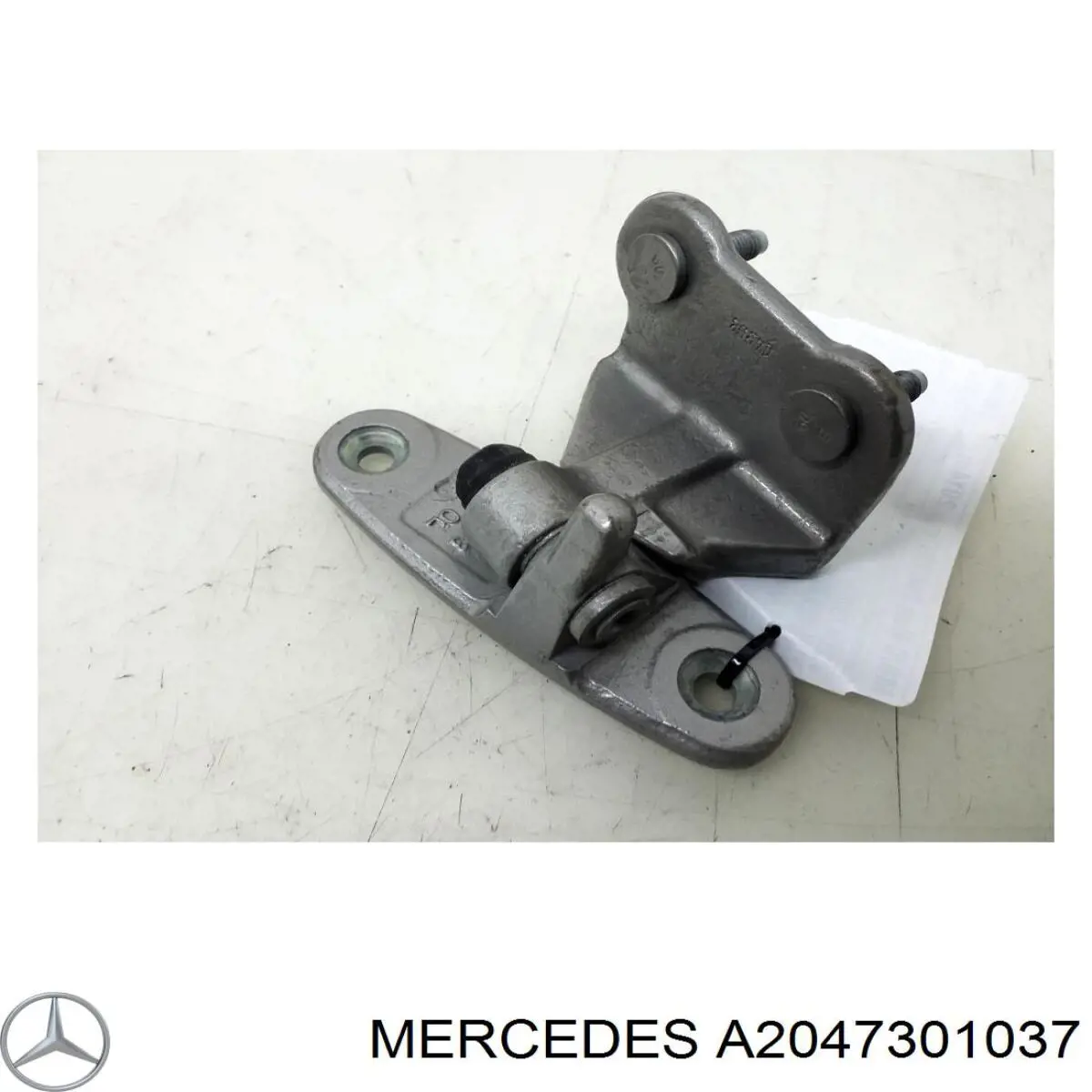 Петля двери задней левой A2047301037 Mercedes