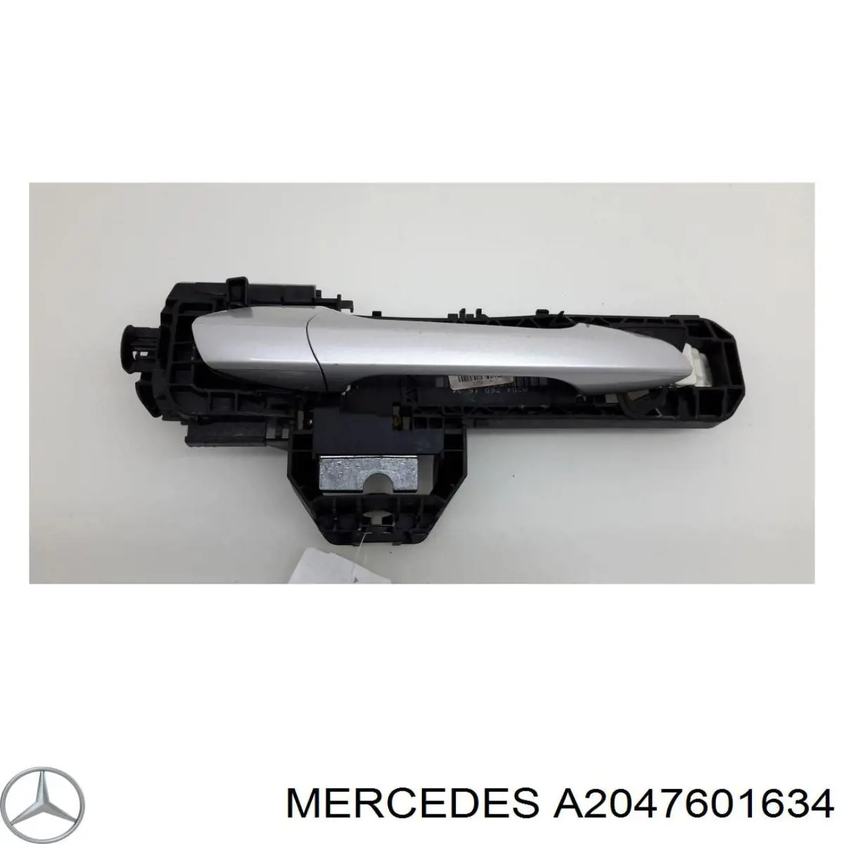 2047601634 Mercedes Держатель наружной ручки двери правых дверей