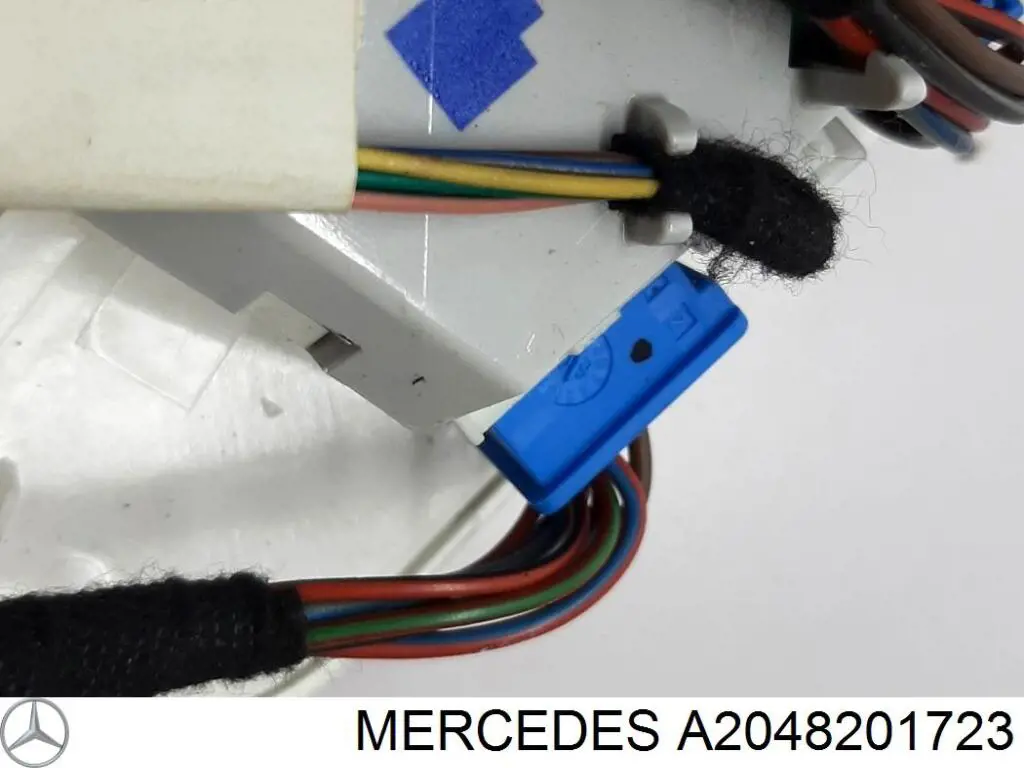 Купить A2048201723 Mercedes Плафон салона