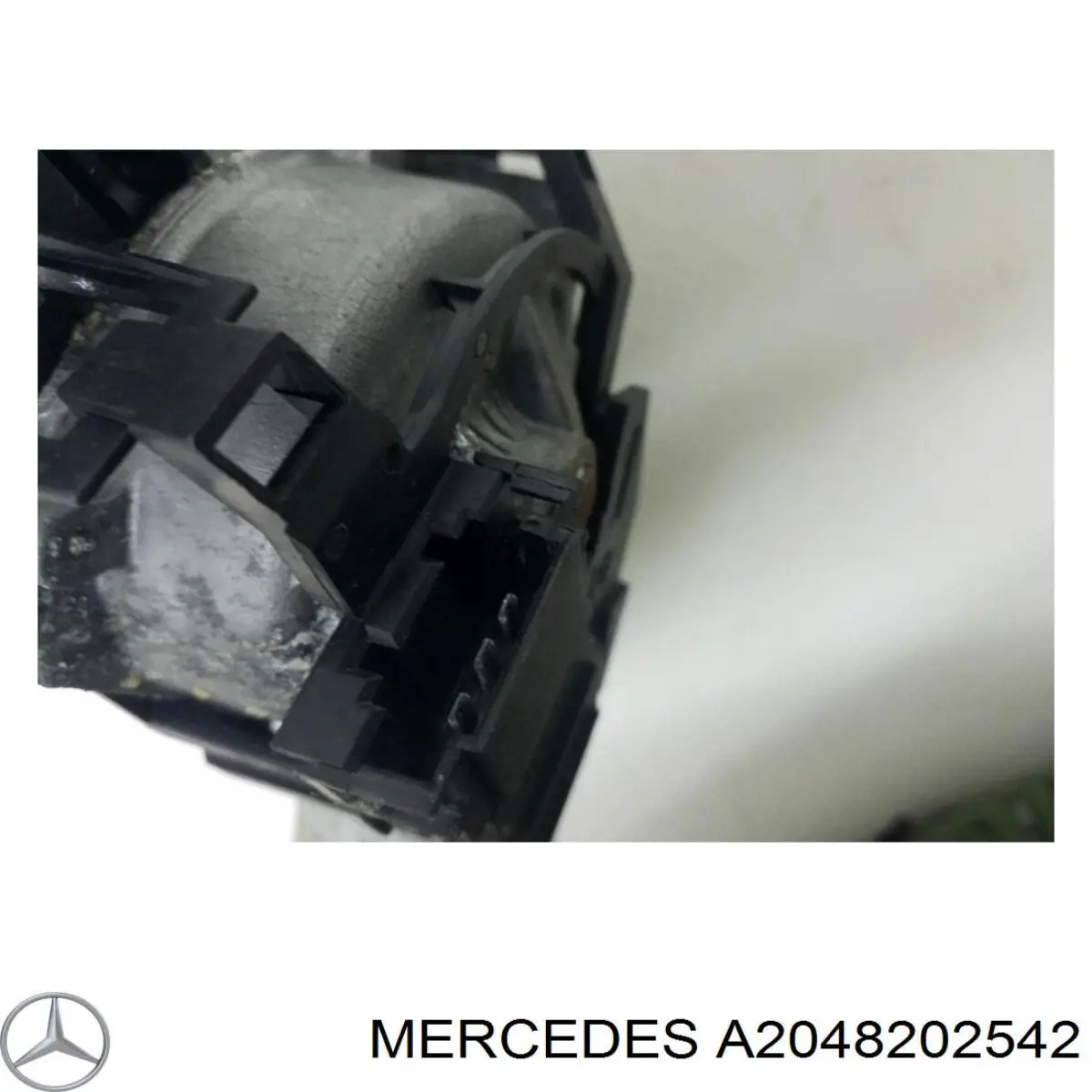 2048202542 Mercedes 