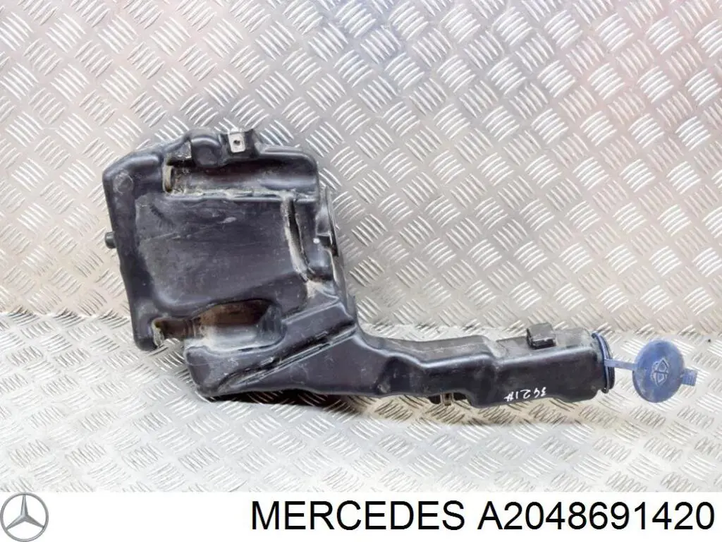 Купить 2048691420 Mercedes Бачок омывайки