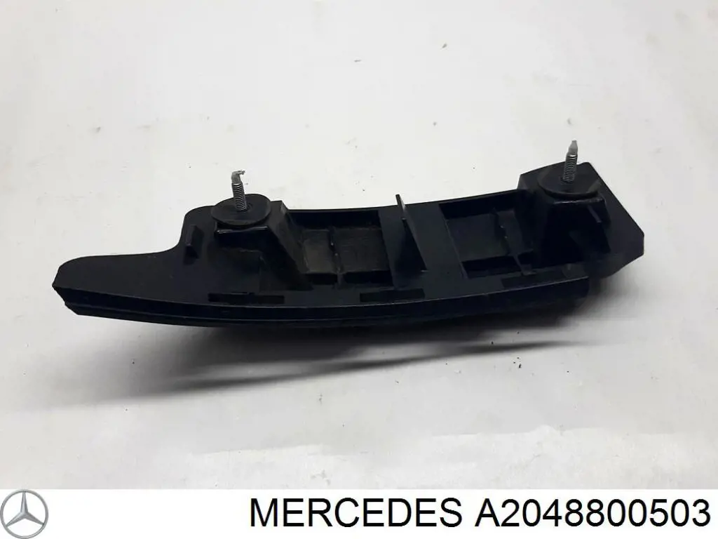 Левый кронштейн заднего бампера Mercedes 2048800503