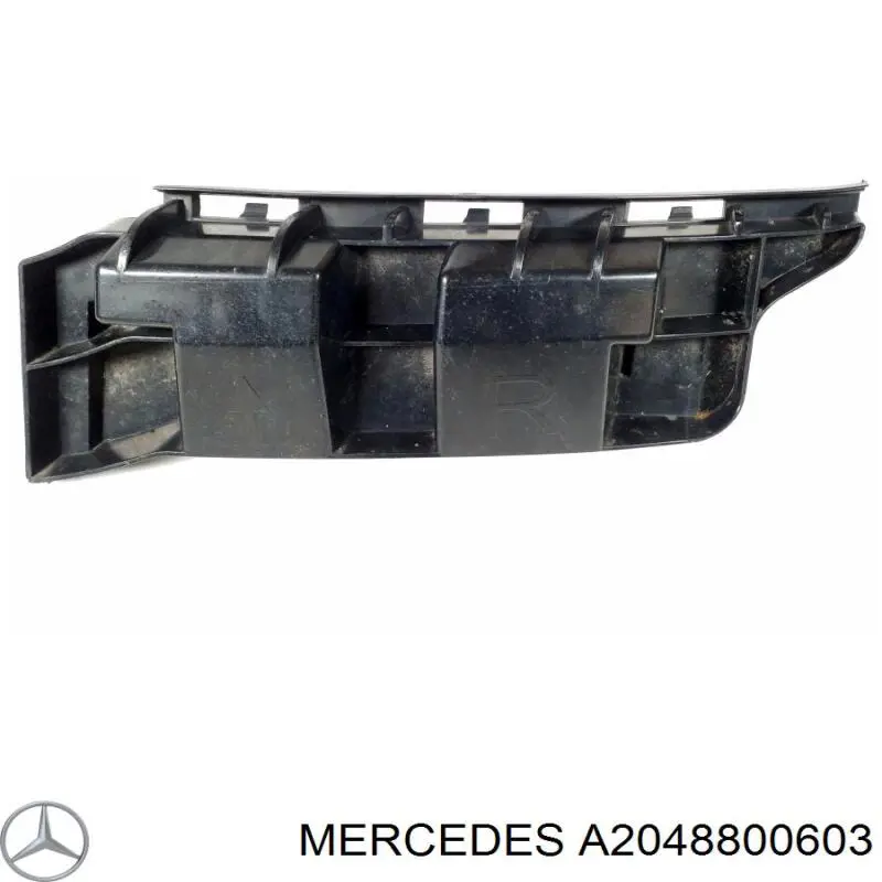 Кронштейн бампера заднего, внешний правый на Mercedes C (W204)