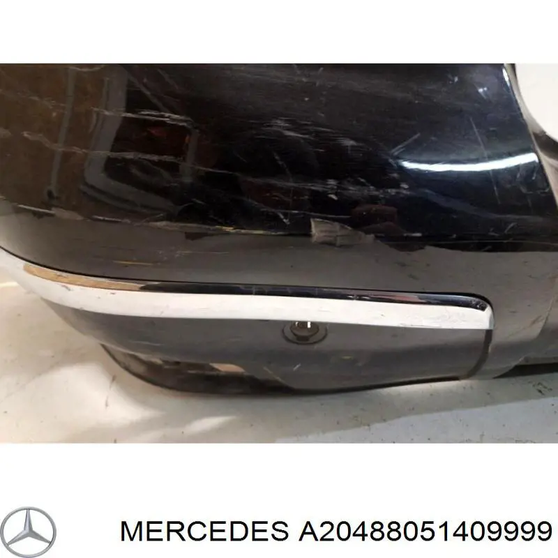 Задний бампер A20488051409999 Mercedes