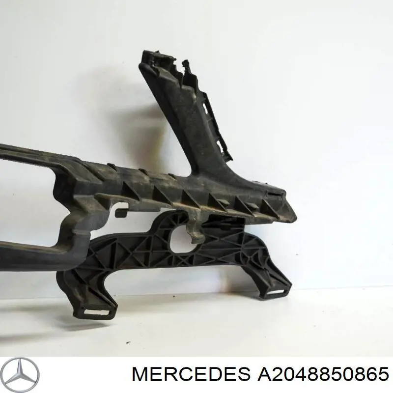 Правое крепление переднего бампера Mercedes A2048850865 цена, от 18.63 USD