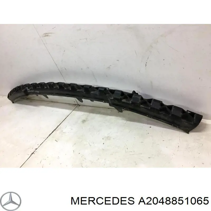 Кронштейн бампера переднего центральный Mercedes A2048851065 цена, от 25.25 USD