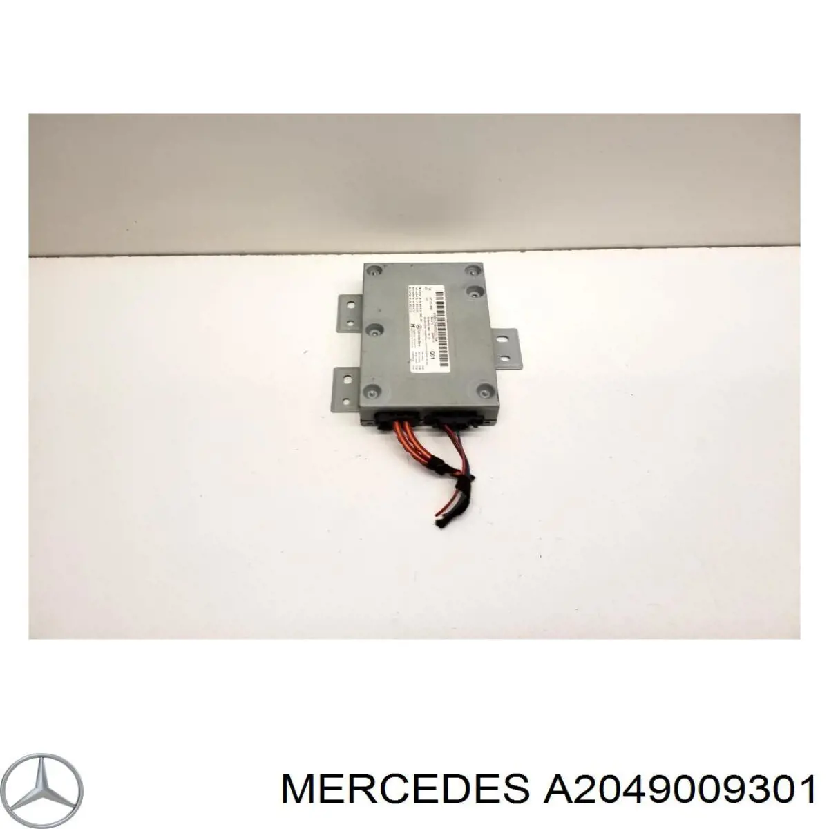 Блок управления мультимедийный Mercedes A2049009301 цена, от 50.68 USD